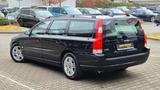 Volvo V70 2.4 Automatik T5 Momentum * 260 PS* - Volvo V70 mit Benzin-Antrieb: Automatik