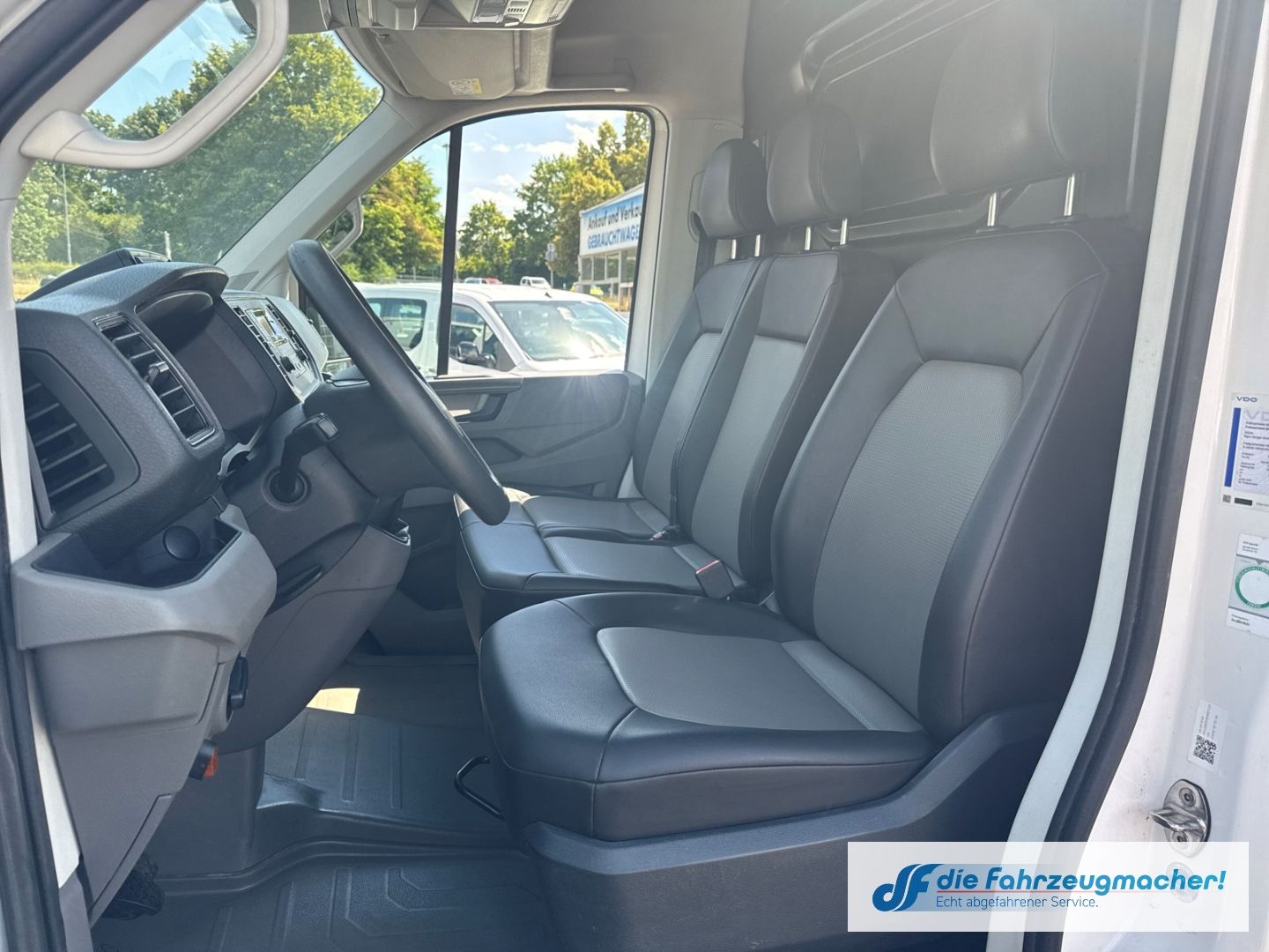Fahrzeugabbildung Volkswagen Crafter Kasten MAXI 50 lang Hoch 5t-3,5tmög. AHK