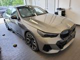 BMW 550e LIMOUSINE xDRIVE M SPORT/ICON/ACC/PANO/B&W - : Standheizung, Limousine