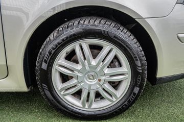 Fahrzeugabbildung Renault Laguna II Grandtour Initiale|LEDER|PDC|SHZ|XENON