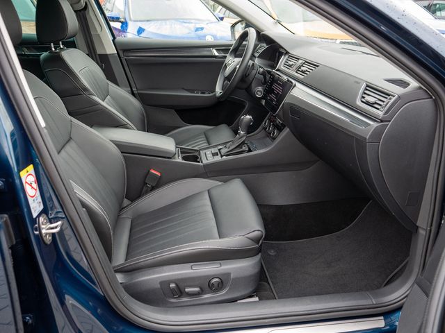 Foto Nummer 2: SKODA Superb