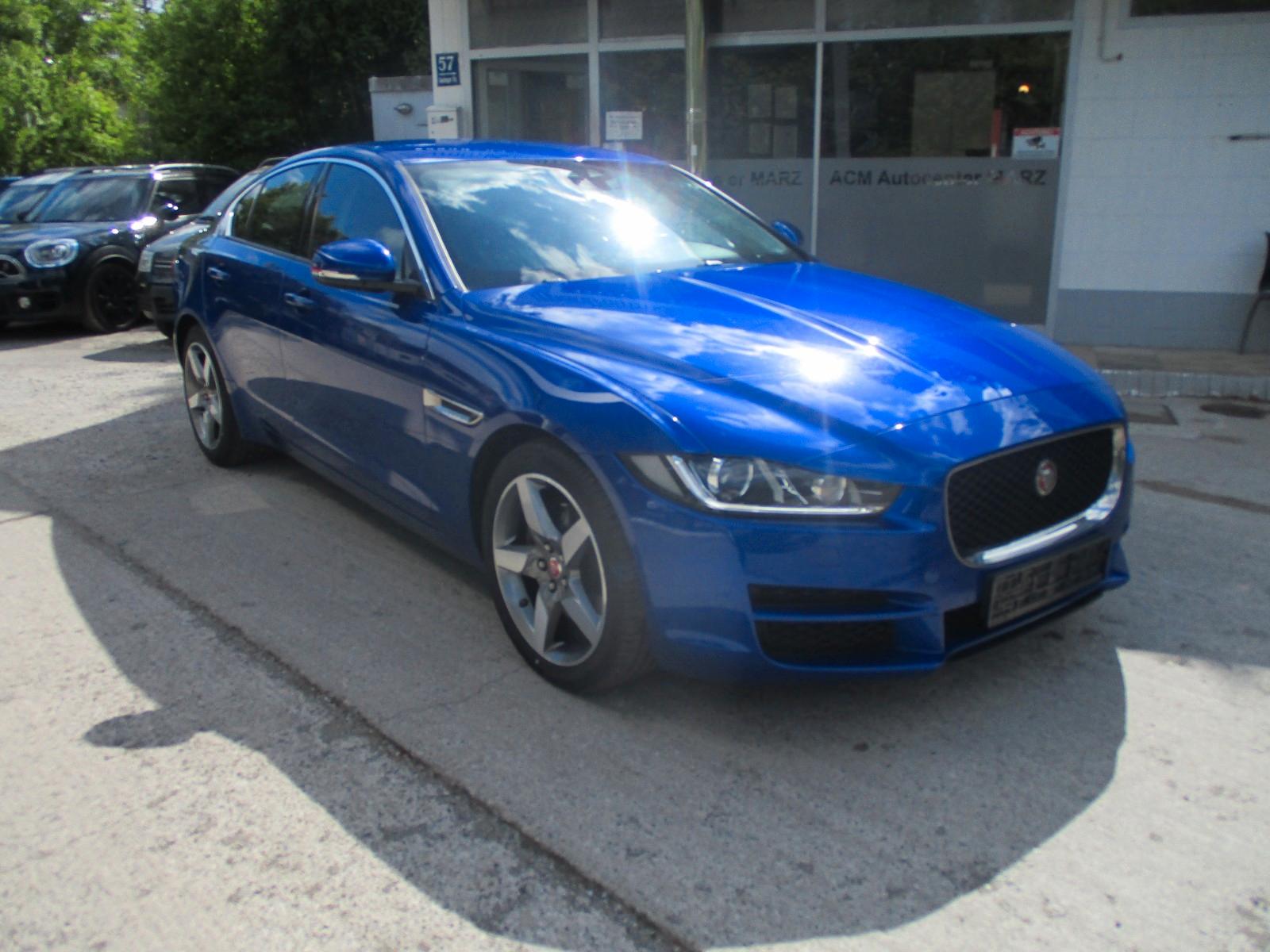 Jaguar XE Pure KAMERA/18"
