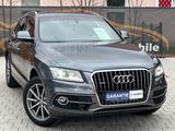 Audi Q5 quattro S Line ACC*KGO*RKAM*NAVI*TLEDER*XENON - Audi Q5 mit Benzin-Antrieb: Teilleder, Geländewagen