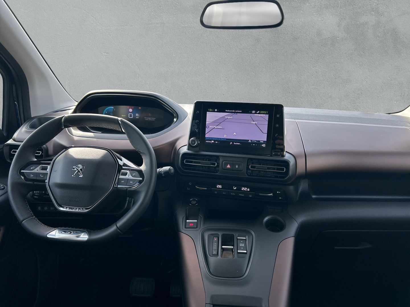 Fahrzeugabbildung Peugeot Rifter GT Elektromotor L2 136