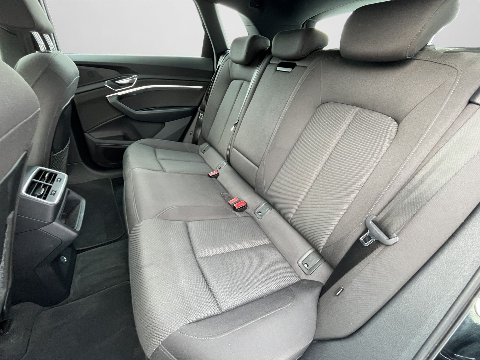 Audi Q8 e-tron - Bild 15