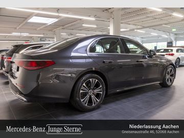 Mercedes E 200 - 3