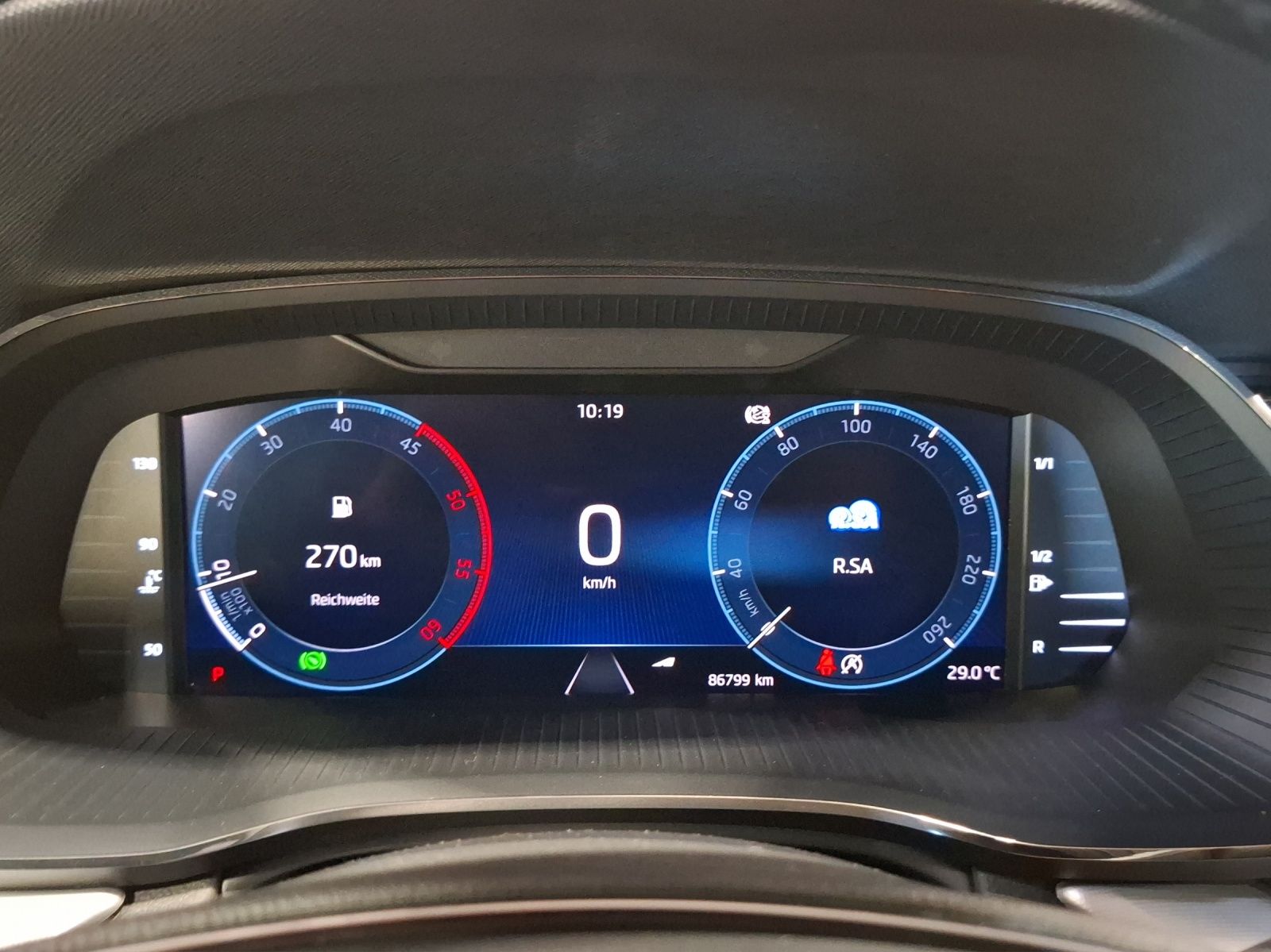 Fahrzeugabbildung SKODA Octavia Combi TDI Style DSG LED Navi HUD PDC SH