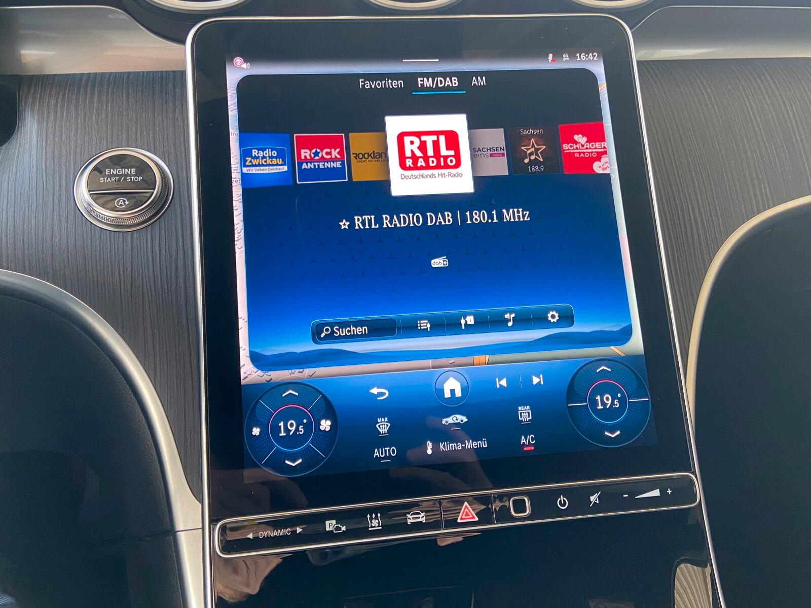 Mercedes-Benz C 180 T Avantgarde+AHK+Standhzg+RüKa+CarPlay+LED