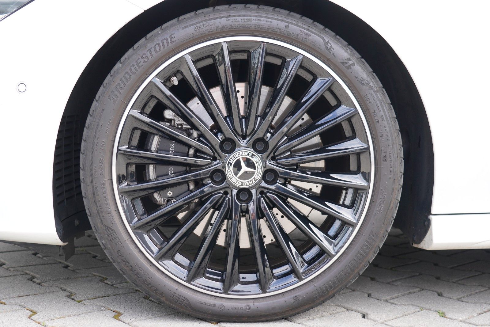 Mercedes-Benz CLA 250 4Matic AMG Line  *JUNGE STERNE*FACELIFT* foto 10