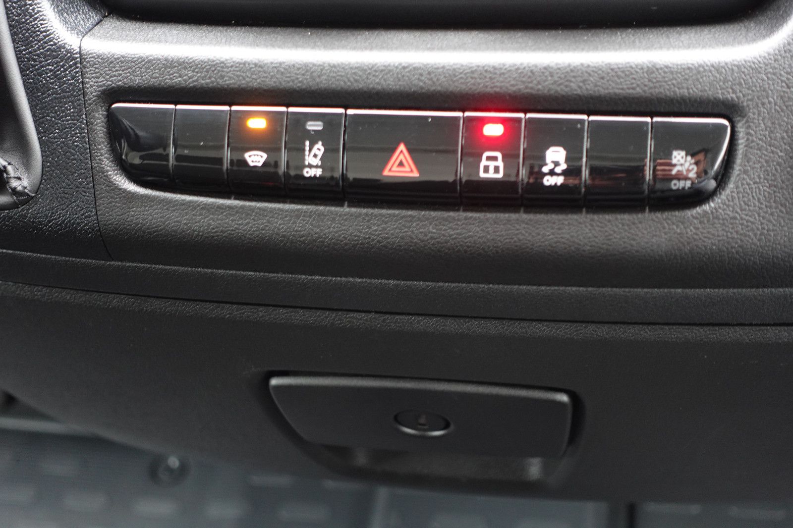 Fahrzeugabbildung Opel Movano Kasten L2H2 BlueHDI 180 Kamera,Standhzg.