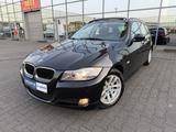 BMW 318i Touring*Pano*Xenon*Navi*Tüv Neu*Garantie - BMW aus 2010: Kombi