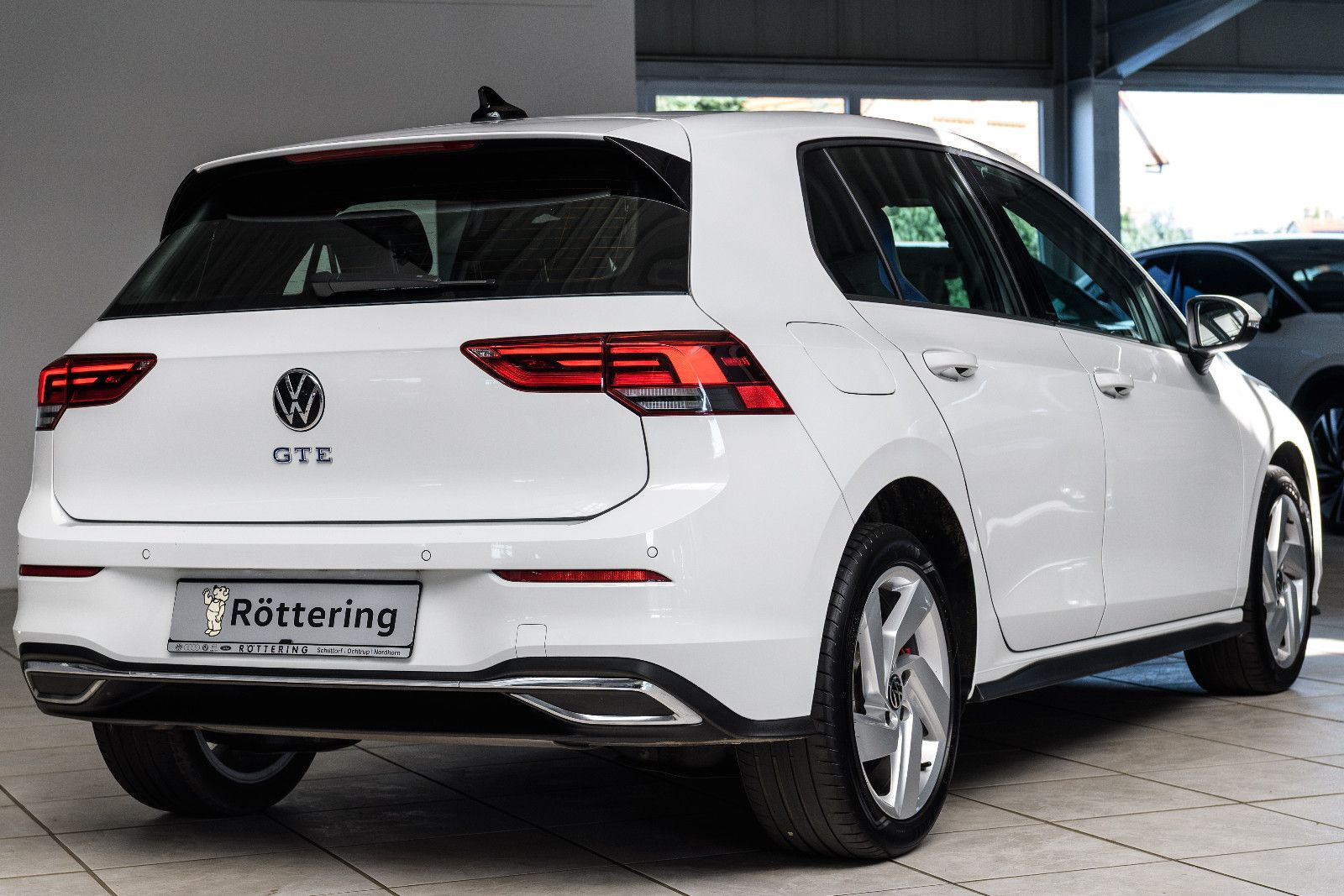 Fahrzeugabbildung Volkswagen Golf VIII Lim. GTE eHybrid +DSG+Navi+ACC
