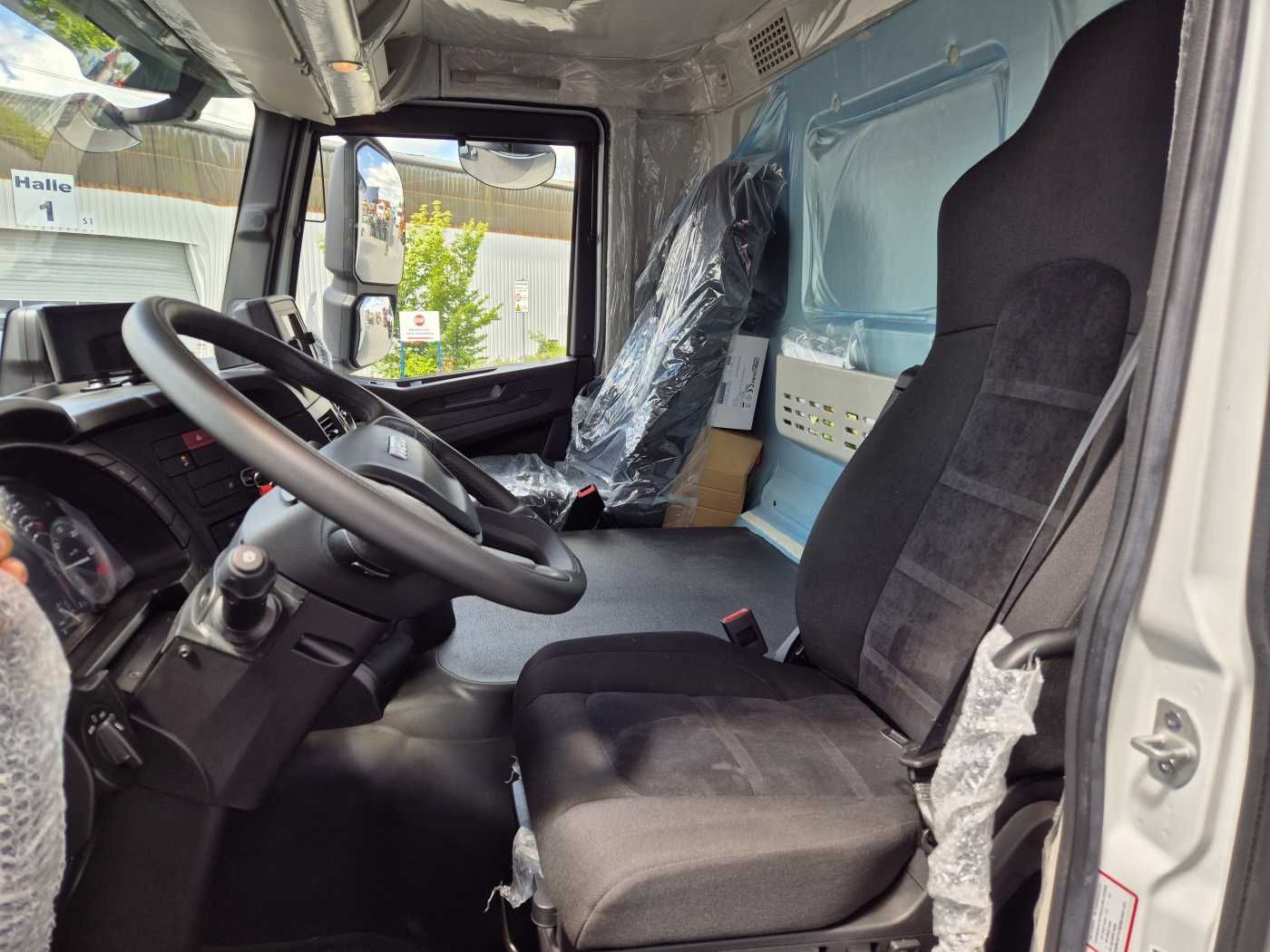Fahrzeugabbildung Iveco S-Way AD190S40/FP ThermoKing T-1000R LBW Tür AHK