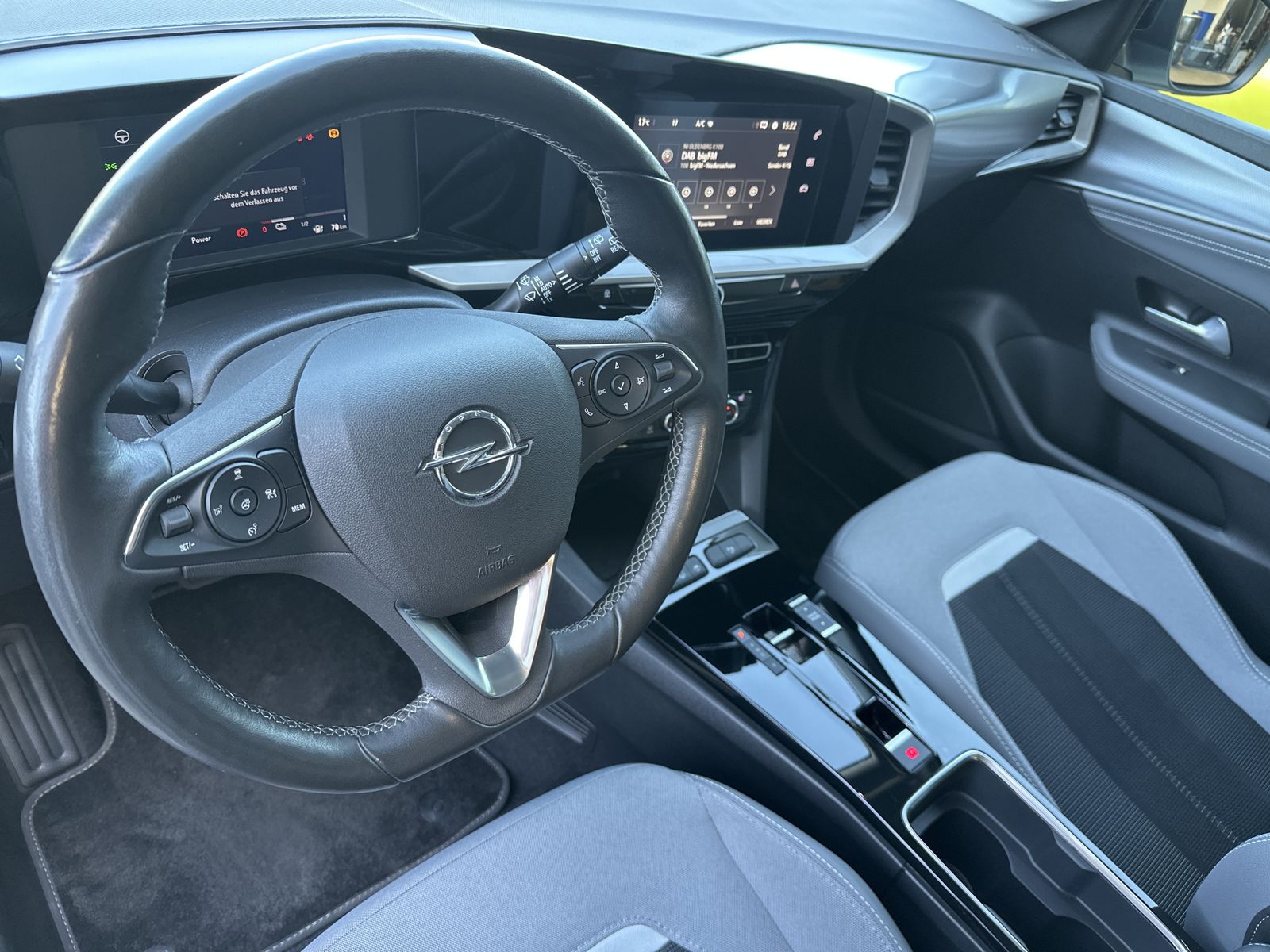 Fahrzeugabbildung Opel Mokka-e Elegance NAV+LED+ACC+KAM+SHZ+VCOCK+TOTW