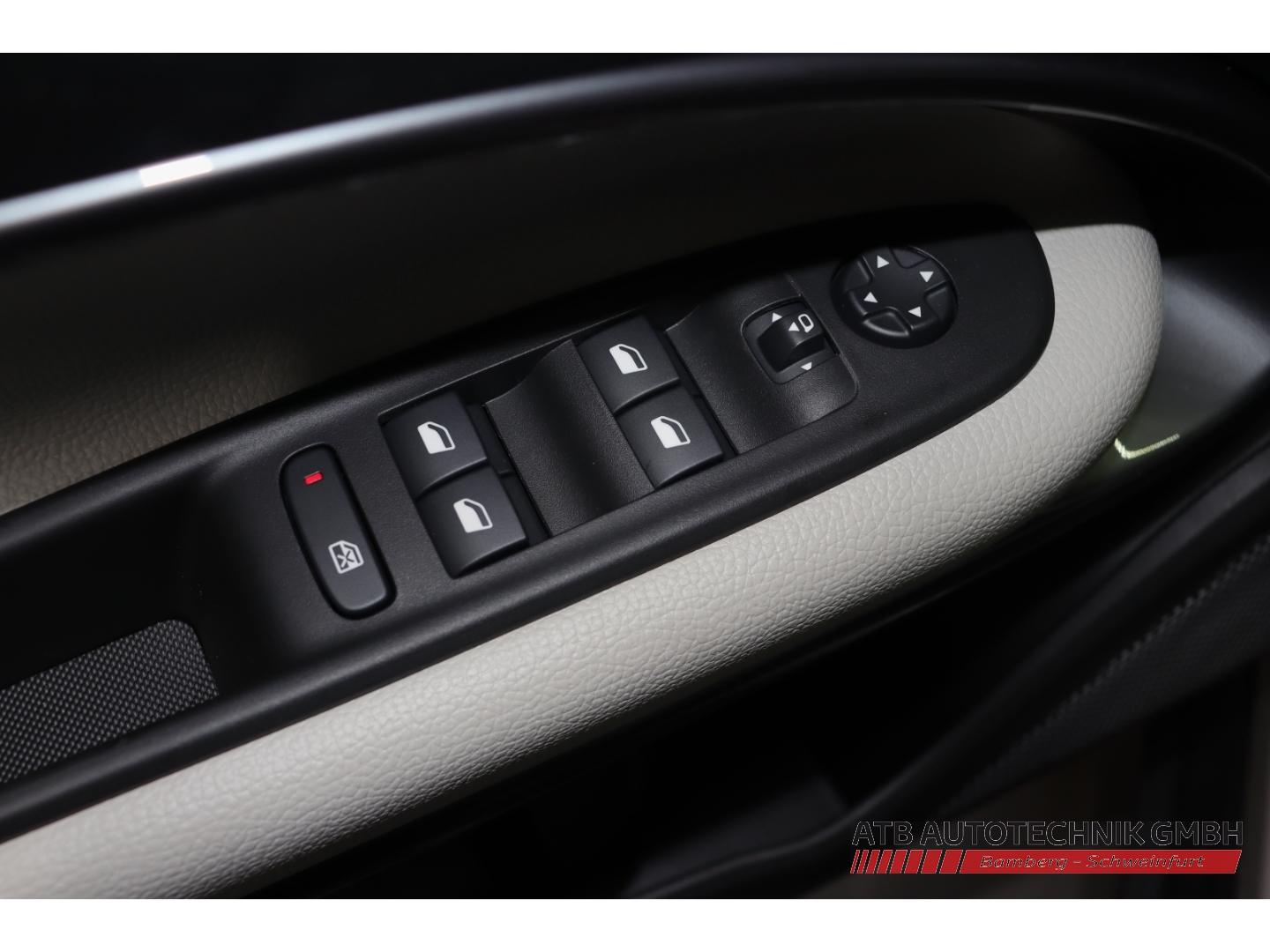 Fiat 600e MY25 La Prima 115 kW Navi Massagesitze LED 