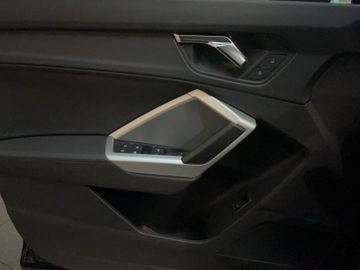 Bild 9 Audi Q3 35 TDI advanced S-tronic +LEDER+AHK+LED+NAVI