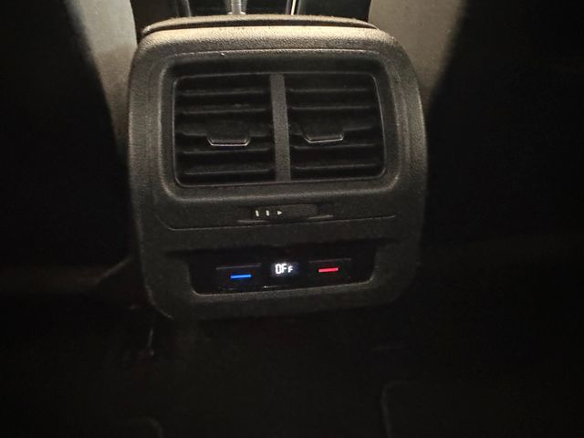 Volkswagen Touran Highline BMTStart-Stopp *LED*AHK*