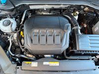 Volkswagen Passat Var. 2.0 TSI DSG 4M R-Line STDHZ PANO AHK bei Autohaus Landmann & Maier OHG