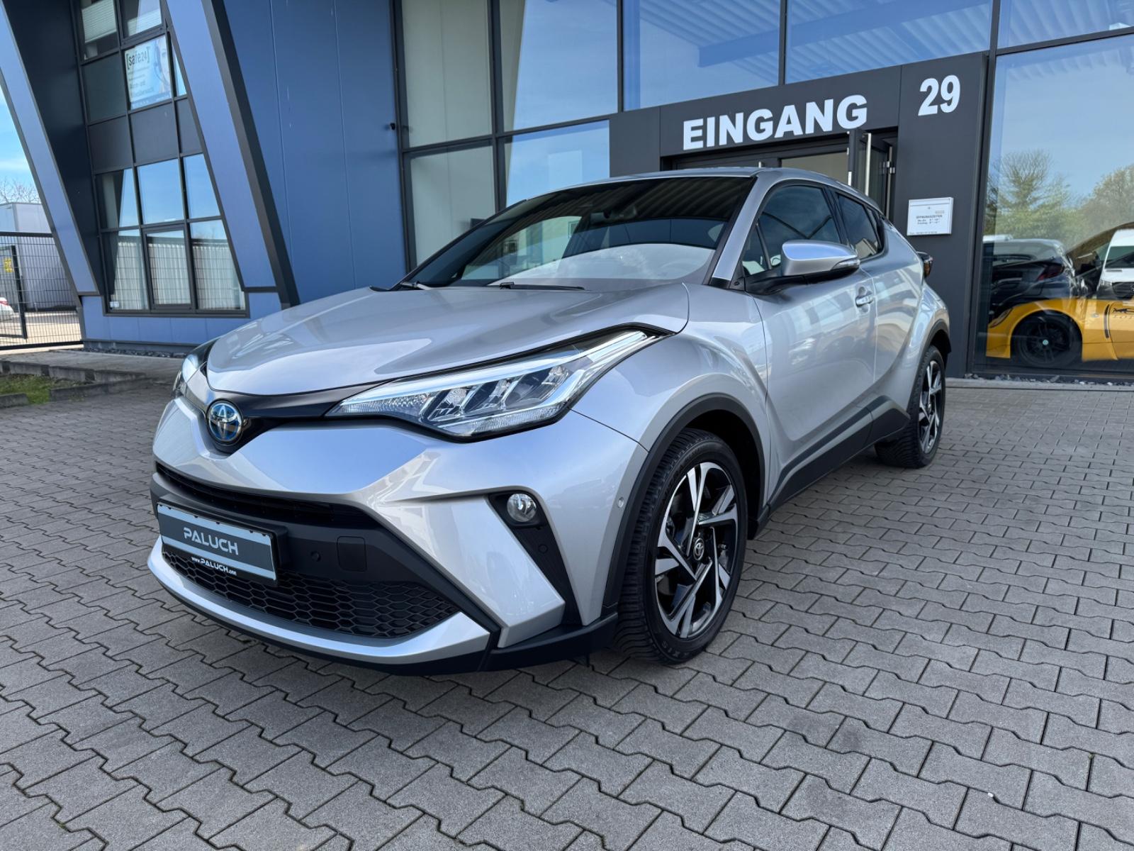 Toyota C-HR Hybrid Team Deutschland Edition