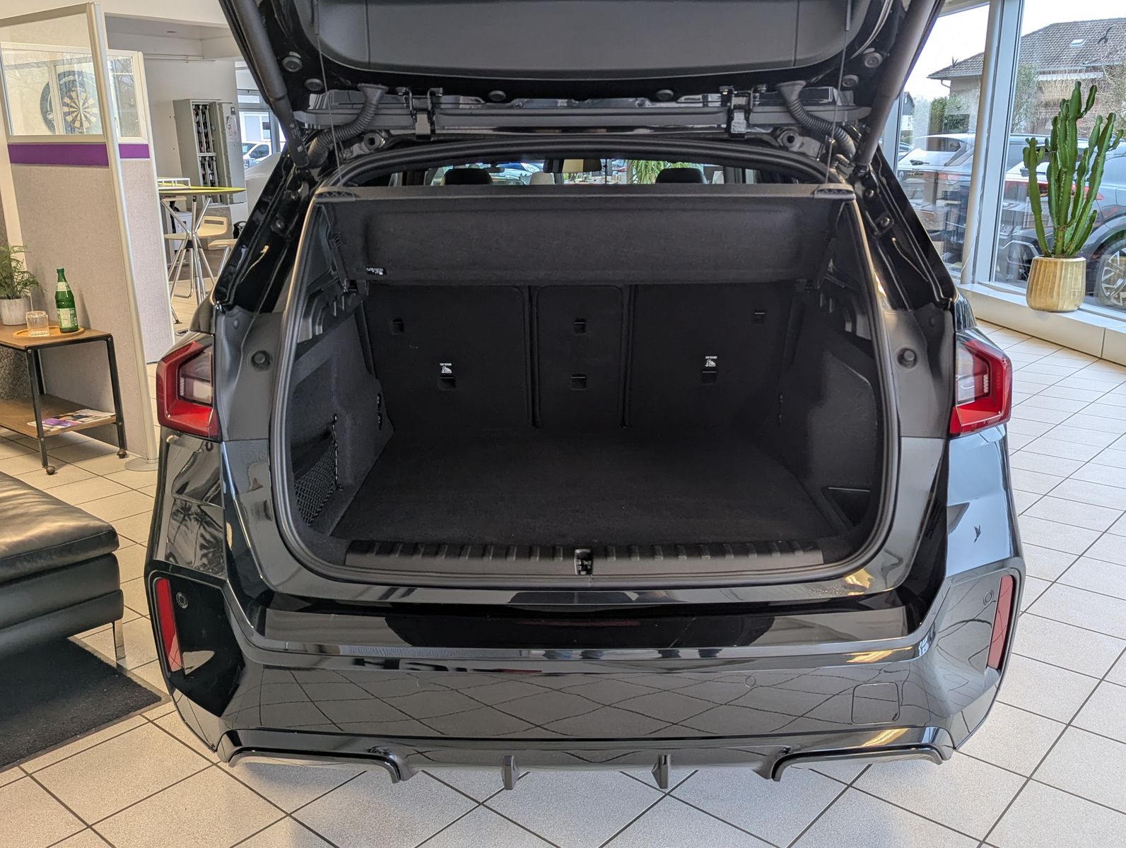 BMW X1 18 d M-Sport Pano Premium-Travel-Paket AHK - Image 17