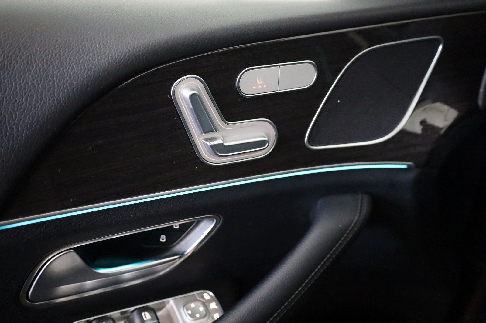 Fahrzeugabbildung Mercedes-Benz GLE 350de 4M Leder,Navi,LED, Park-Paket,360° Kam