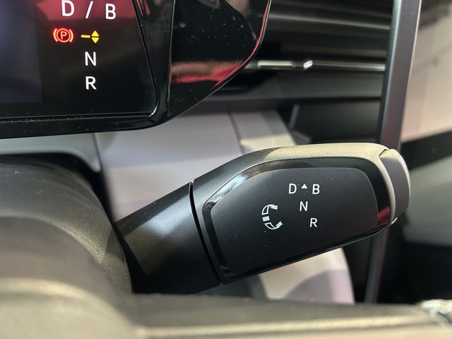 Ford Explorer Select RWD