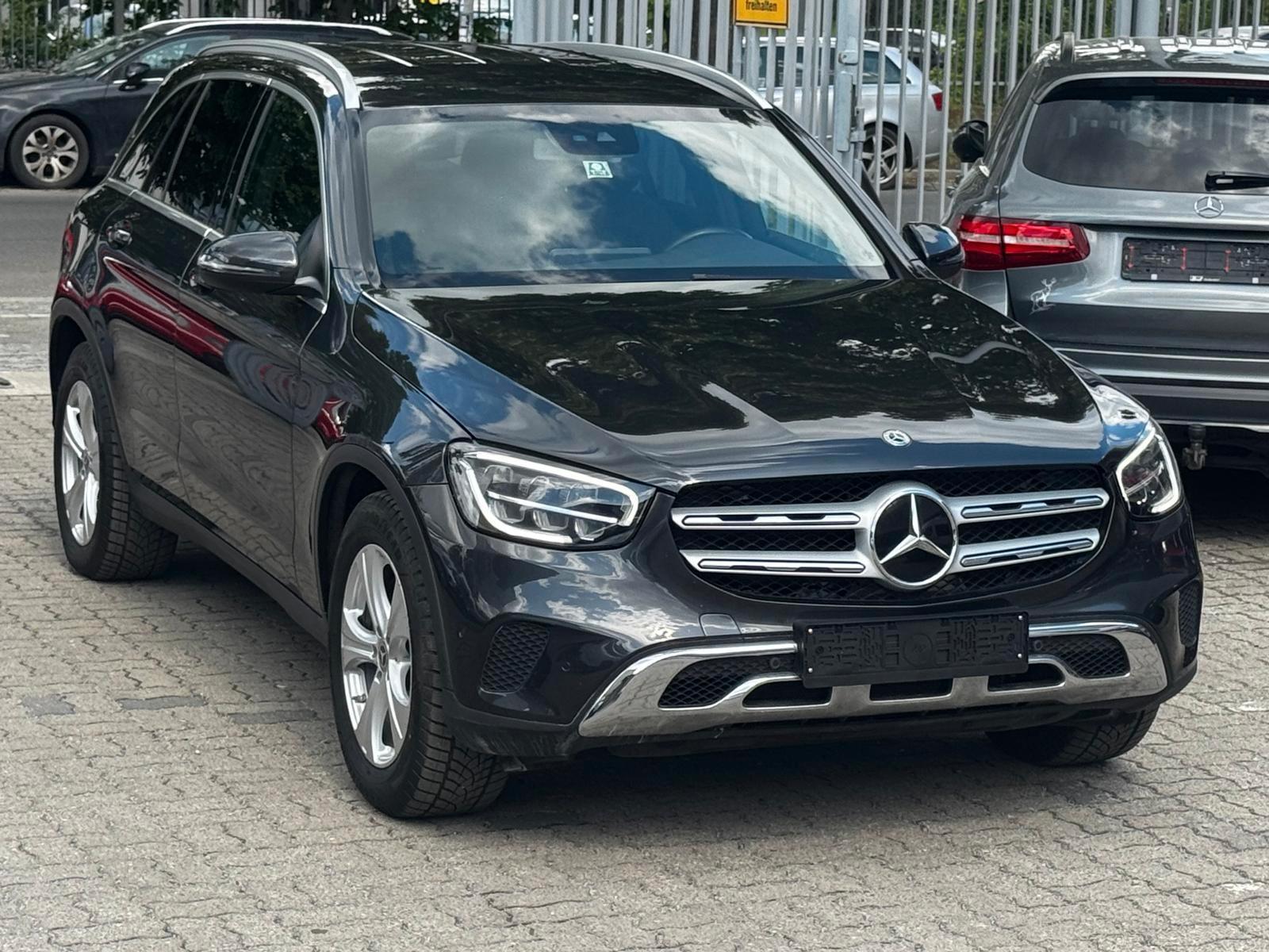 Mercedes-Benz GLC 200d 4Matic/R.Kamera/LED/9G-Tr/66TKM