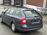 Skoda Octavia Combi°°EURO 5°°AHK°°HU 03/2027°°Klima°° - Skoda Octavia aus 2011: Kombi