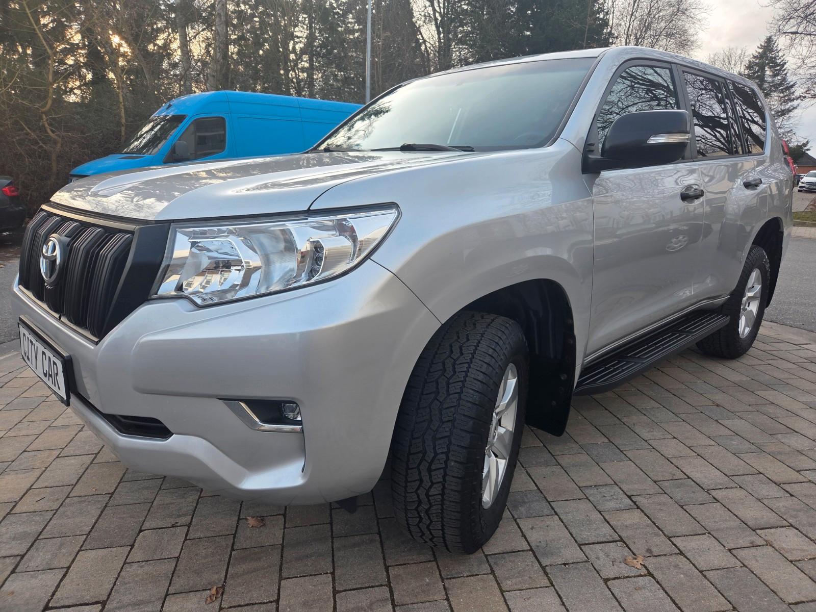 Toyota Land Cruiser 150 |2.Hand|PDC| AHK|Automatik|