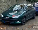 Peugeot 206 / TÜV 10/2027 / Benziner - Peugeot 206: Grün