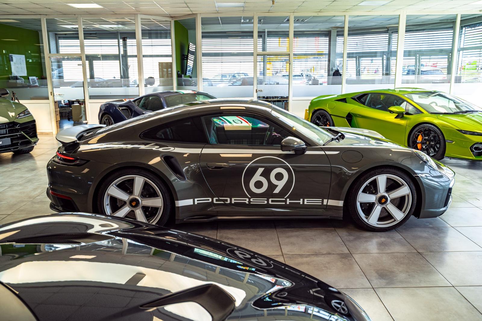Porsche 911 Turbo 50 Jahre*Carbondach*Heritage*Burm*360°