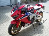 Honda CBR 1000 RR SP1 - HONDA CB1000R