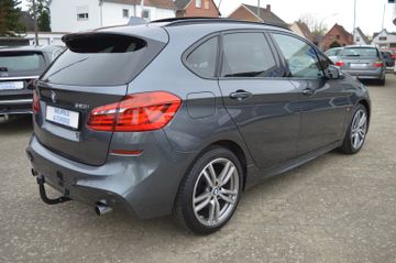 BMW 2 Active Tourer  220 i M Sport Steptronic Leder