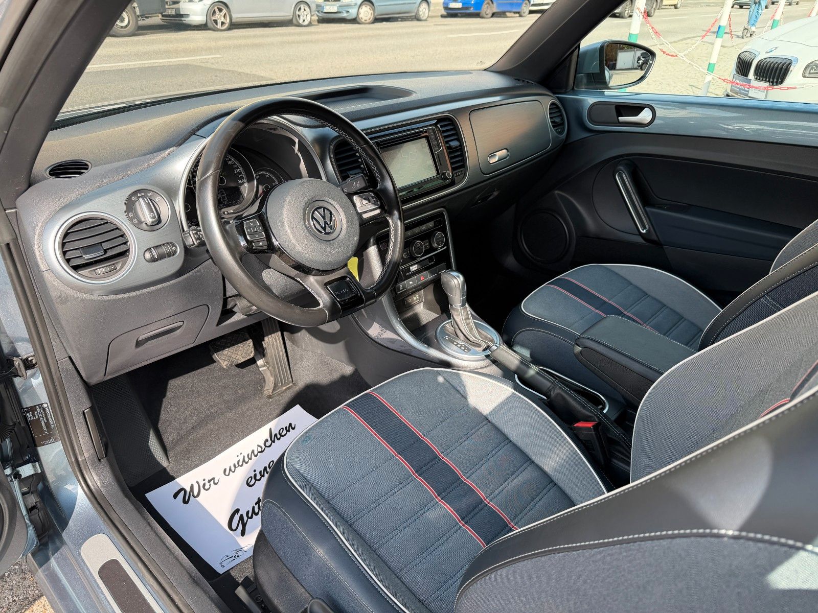 Fahrzeugabbildung Volkswagen Beetle Cabriolet SONDERM. DENIM AUTOM. SCHECKH.