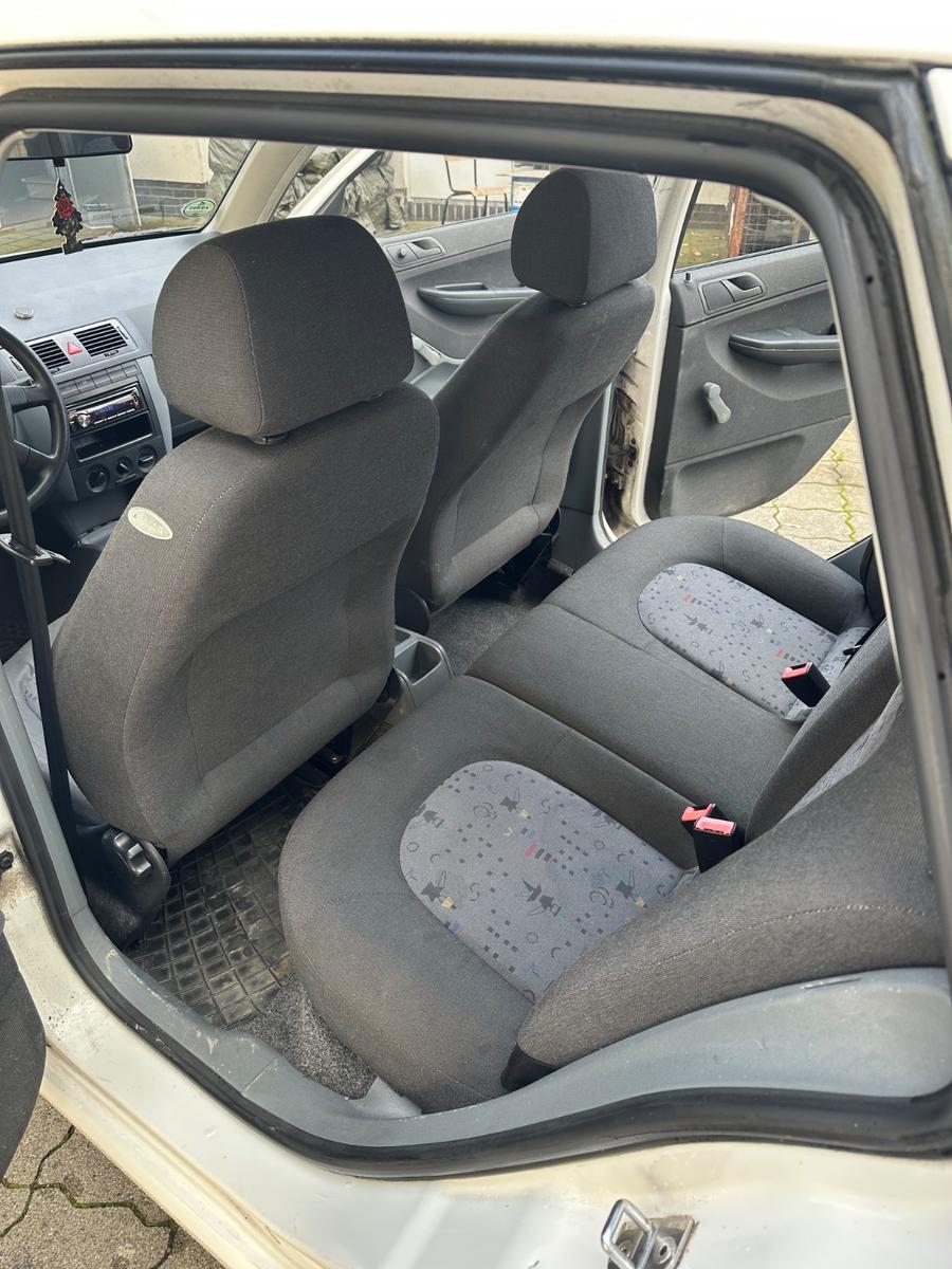 Skoda Fabia 2004 — photo 12