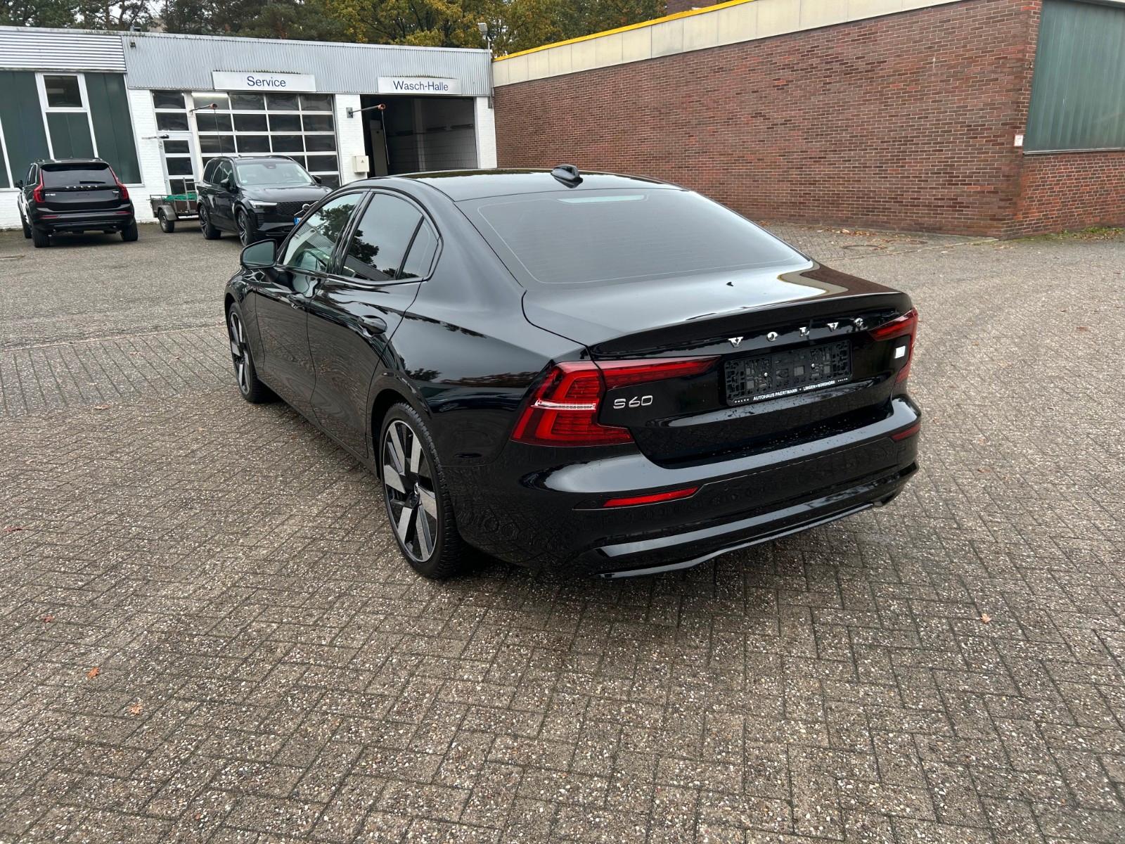 Volvo S60 Lim. Plus Dark Recharge Plug-In Hybrid AWD