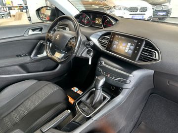 Peugeot 308 SW Active *PANO*KAMERA*KLIMA*PDC*