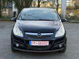 Opel Corsa D Color Edition 1,4 + Klima . - Opel Corsa aus 2011: Color Edition