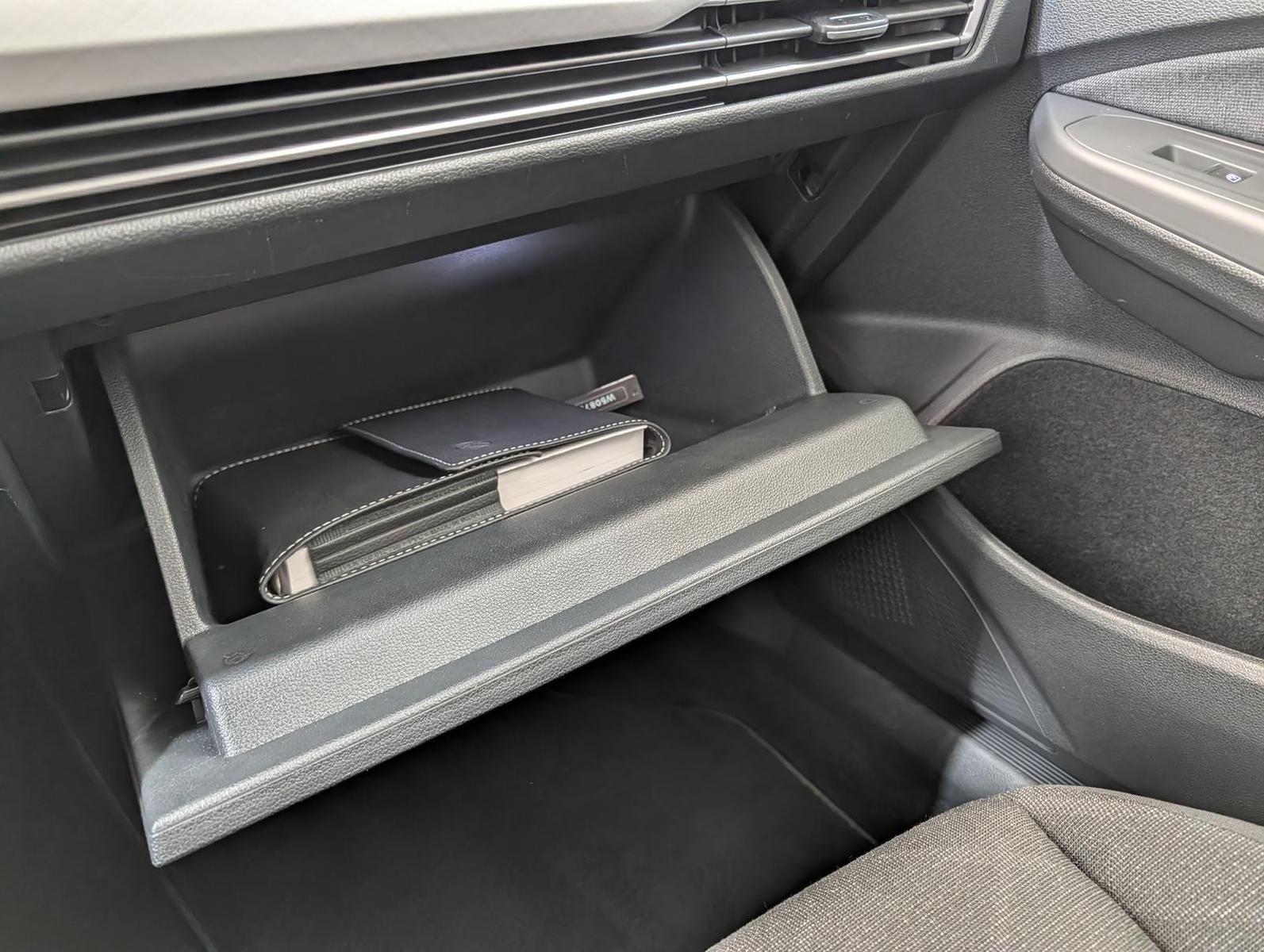 Volkswagen Golf 2.0 TDI DSG Life LED Navi virt.Cock ACC, миниатюра 28