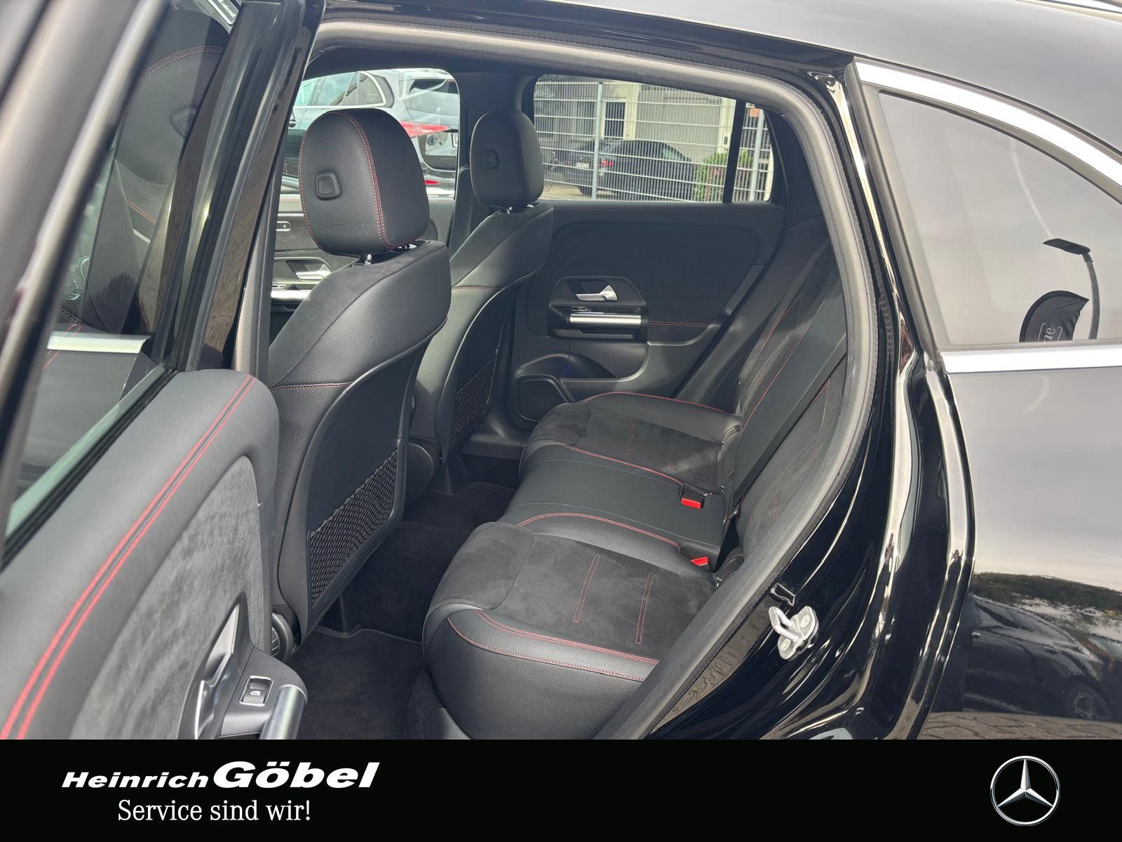 Fahrzeugabbildung Mercedes-Benz GLA 200 AMG*KAMERA*AMBIENTEBELEUCHTUNG*LED*