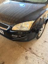 Ford Focus 1,6 Ti-VCT Ghia Ghia - Ford Focus aus 2004: Ghia