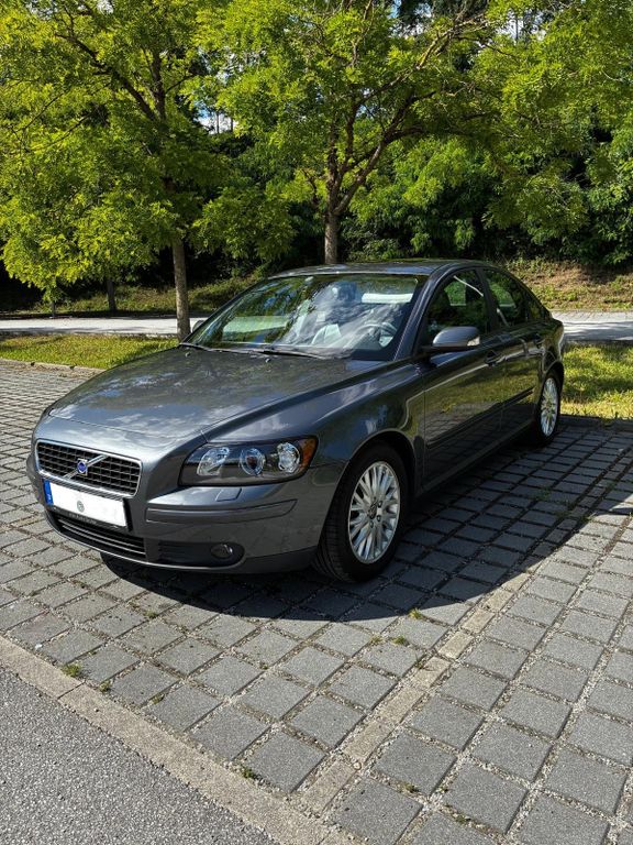 Volvo S40
