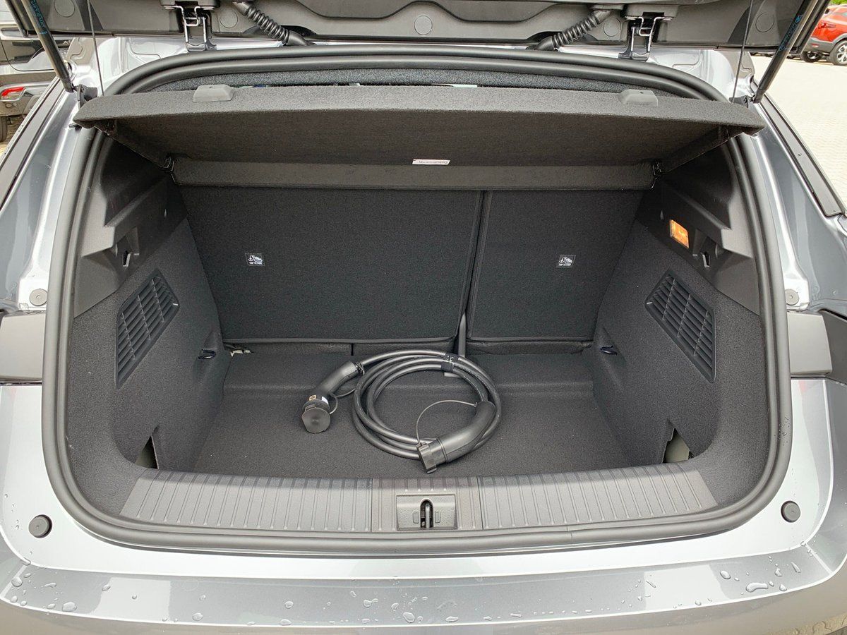 Renault Megane E-TECH - Bild 12