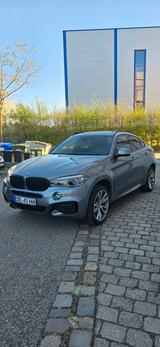 BMW X6 xDrive40d - M-Individual - silberne BMW X6