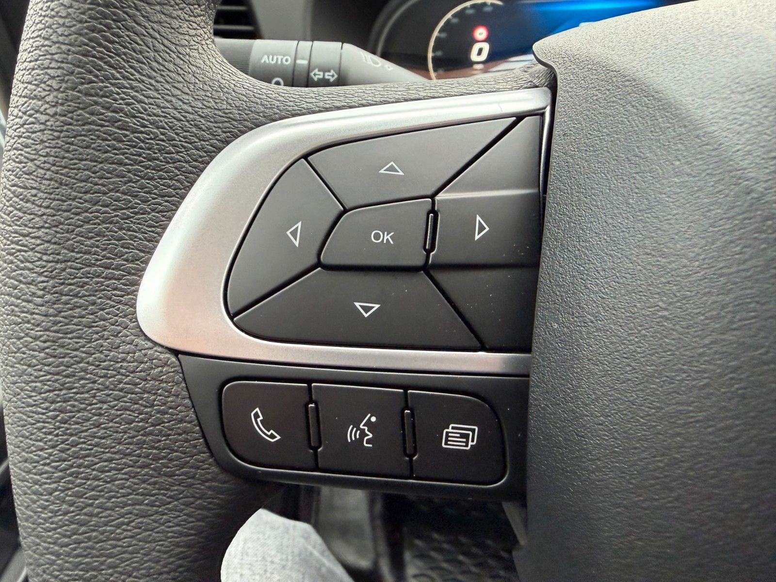 Fahrzeugabbildung Iveco Daily 35S16 H 3.0L *R3.750mm*AHK*Klima*