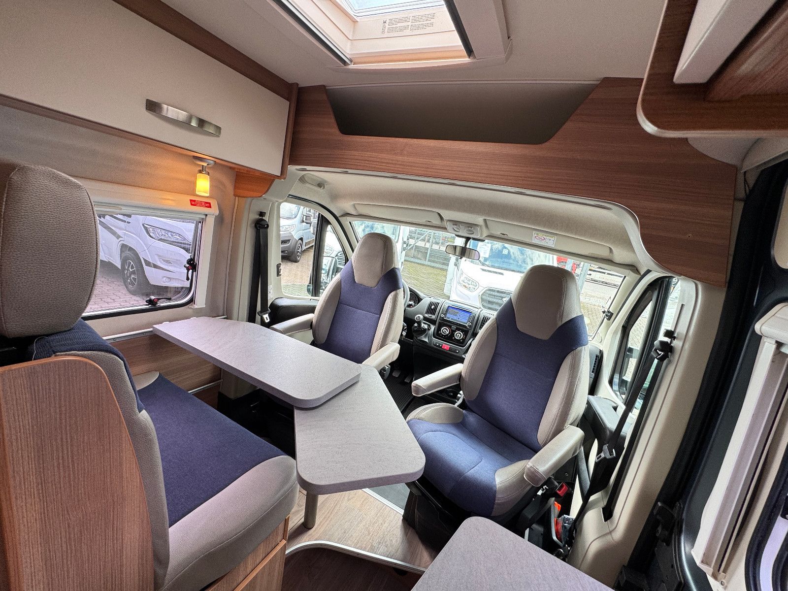 Fahrzeugabbildung Weinsberg 540 CaraBus FIAT DUCATO AHK STANDHEIZUNG 1.HAND