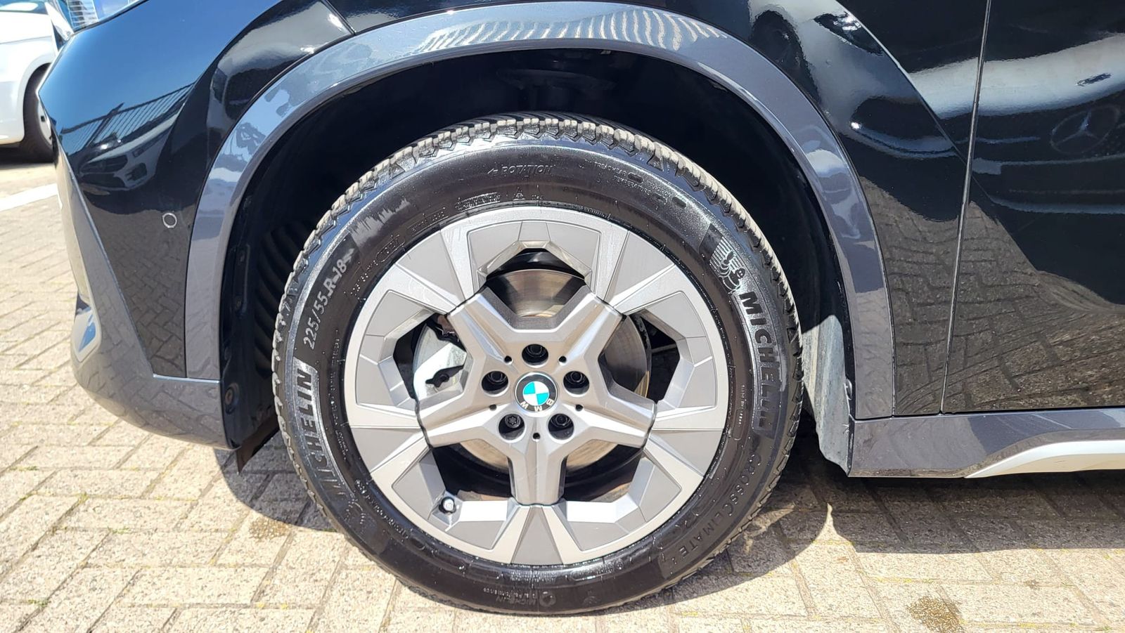 BMW X1 18 d sDrive xLine Live Cockp.Plus Kam PDC LED foto 4