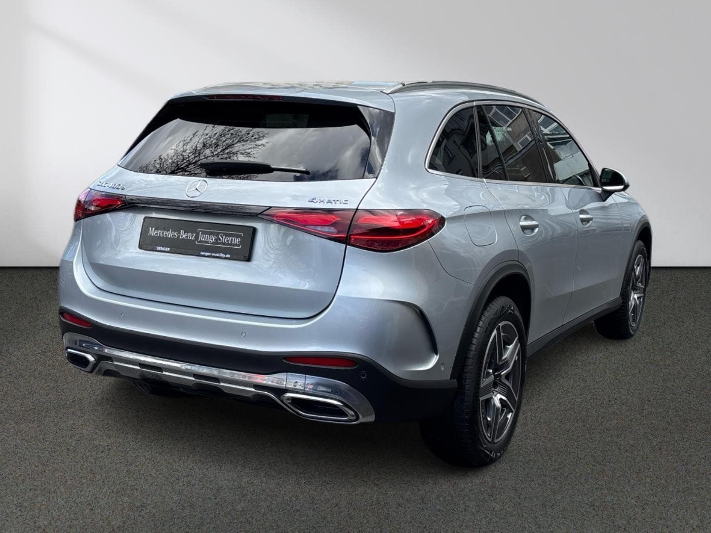 Mercedes-Benz GLC 400 e 4M AMG DigitalLight Pano Distronic AHK imagem 3