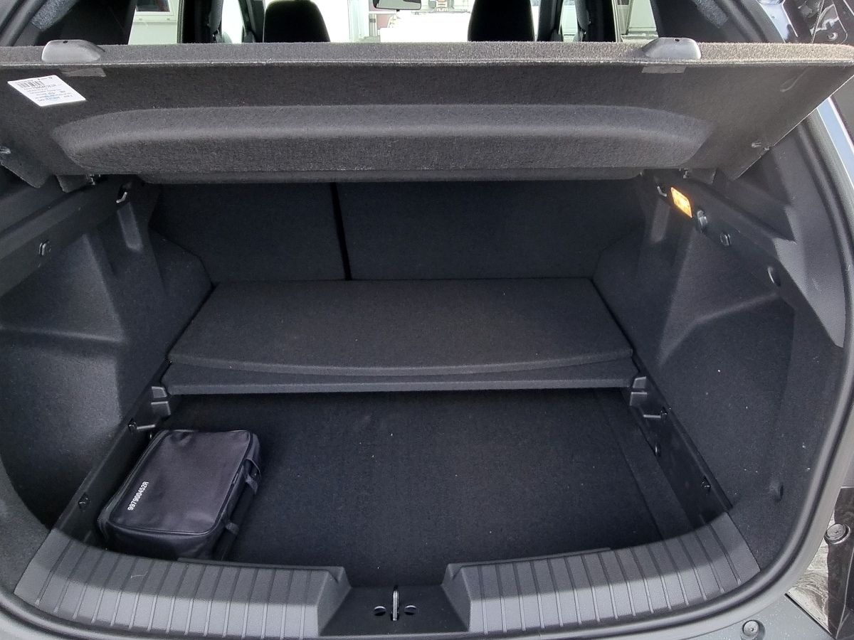 Fahrzeugabbildung Dacia Duster Journey hybrid 155