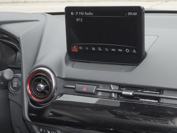 Mazda 2 HomuraKameraKlimaauto.SitzheizungLEDACAA
